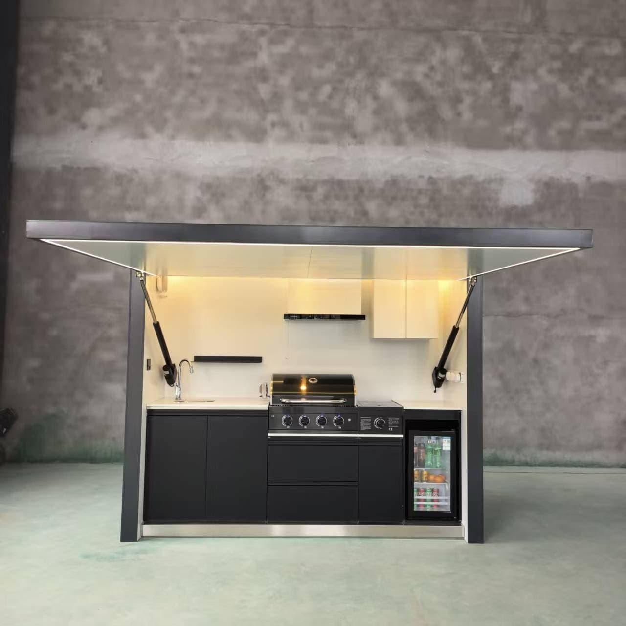 Integrated Outdoor Kitchen view 2